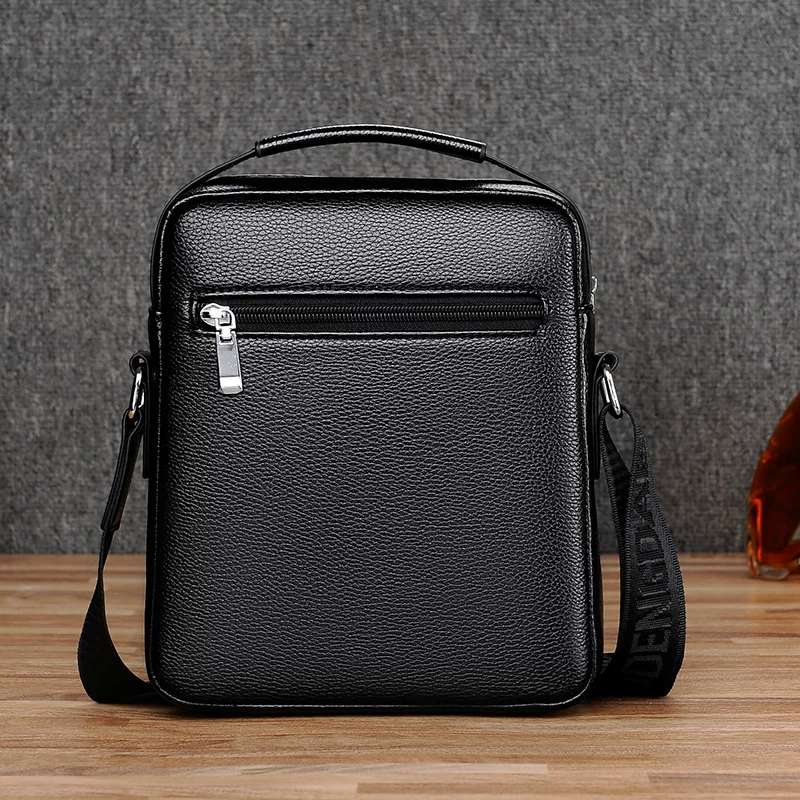 Men's multi pocket leather bag for travel/fashion/outing